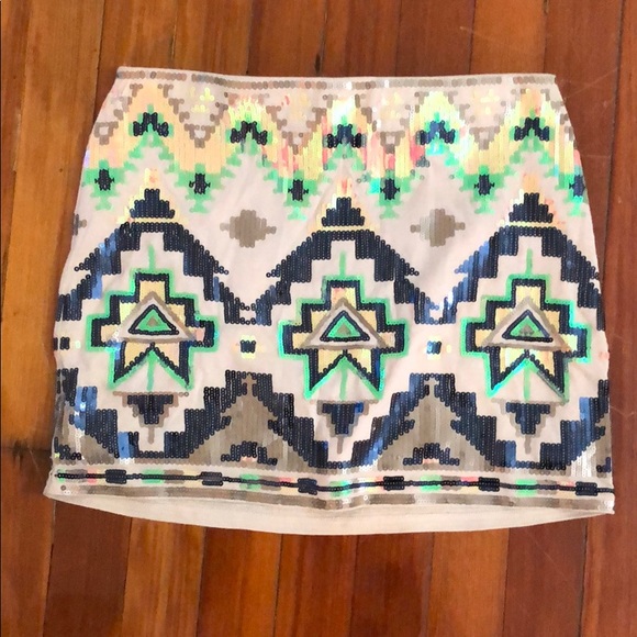 Sequin Diamond Patterned Mini Skirt - Picture 3 of 4